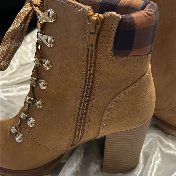 NWOB SUN + STONE BLOCK BOOTS TIE UP 7 - Picture 2 of 11